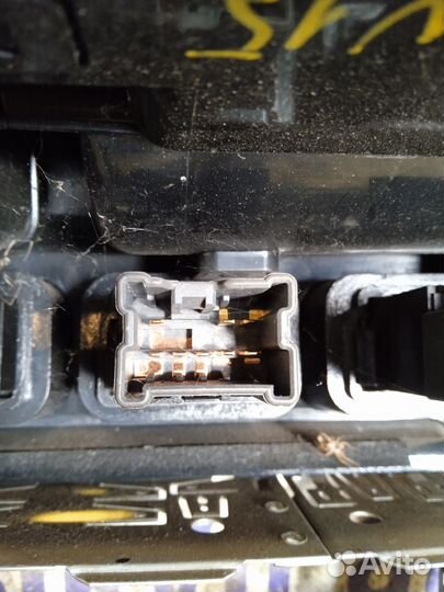 Рамка центральная в торпедо Nissan Almera N15