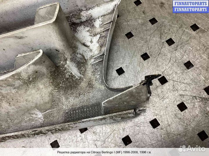 Решетка радиатора Citroen Berlingo I (MF), 1996 1.9 Дизель