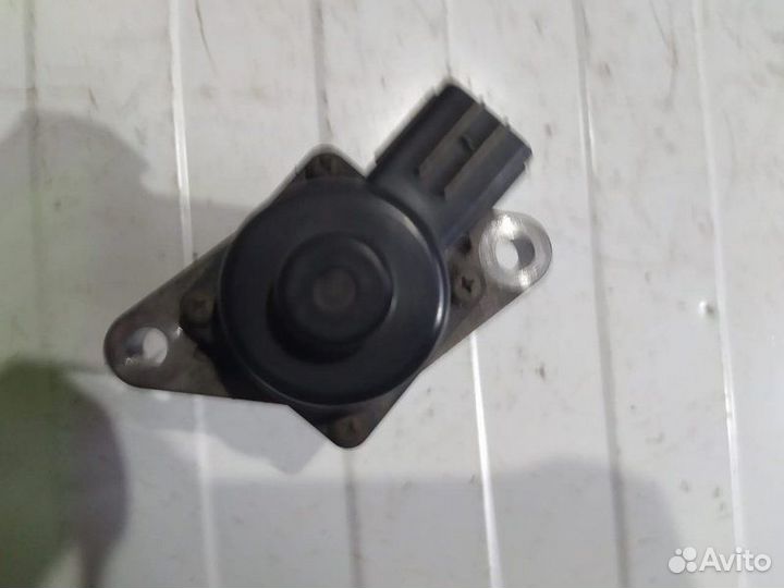 Клапан холостого хода Nissan Tiida хэтчбек 1 2008