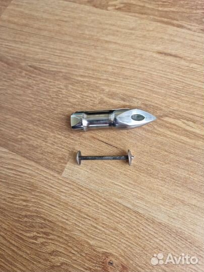 Челнок для швейной машины