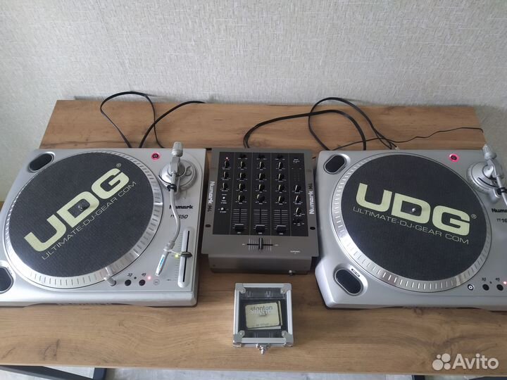 Виниловый проигрыватель Numark TT1650