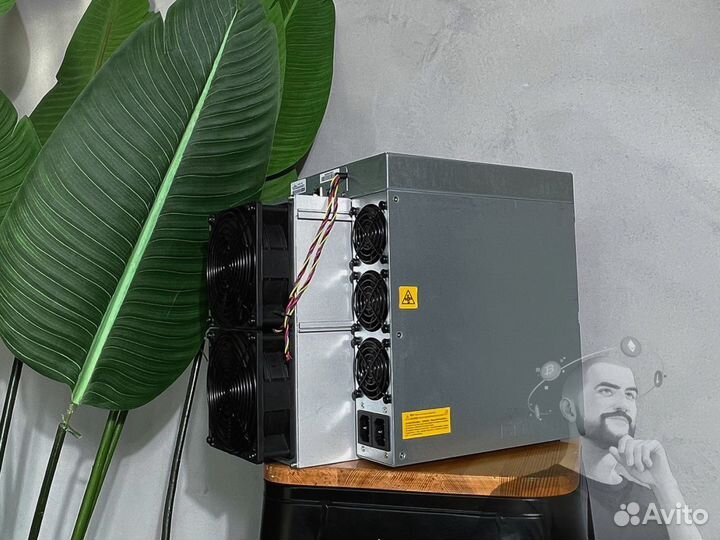 Antminer S19 hyd 184T asic