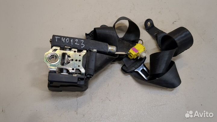 Ремень безопасности Volkswagen Touran, 2011