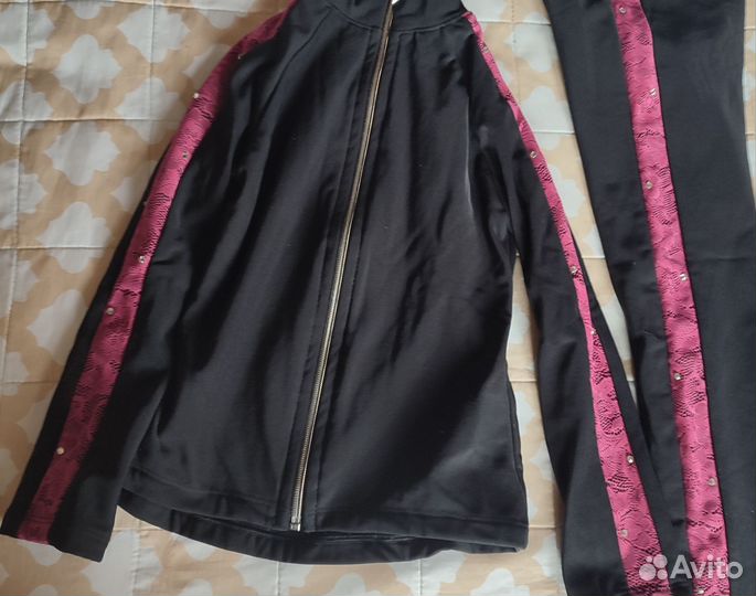 Костюм термо для фигурного катания на 4-5 л 122 р