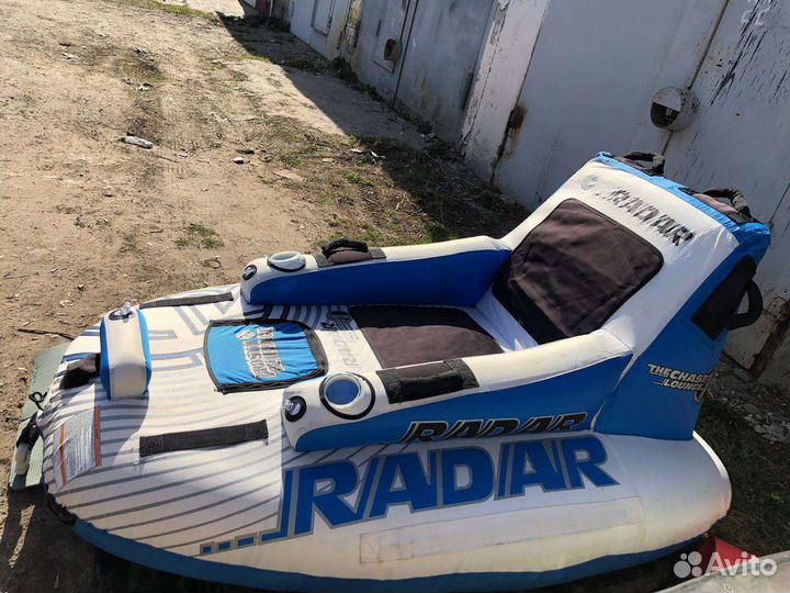 Ватрушка водная, лыжи водные