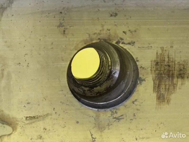 Усилитель бампера передний Bmw 5-Series F10