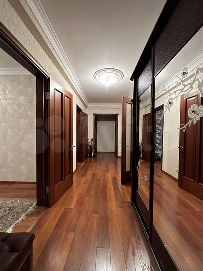 4-к. квартира, 133,6 м², 5/7 эт.