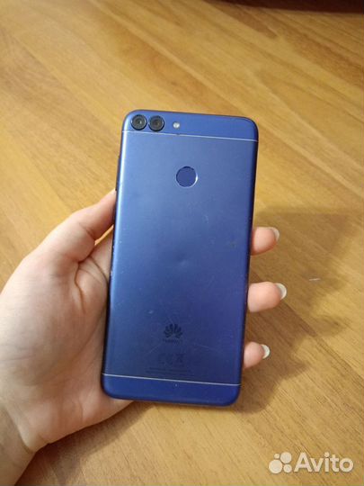 HUAWEI P Smart, 3/32 ГБ