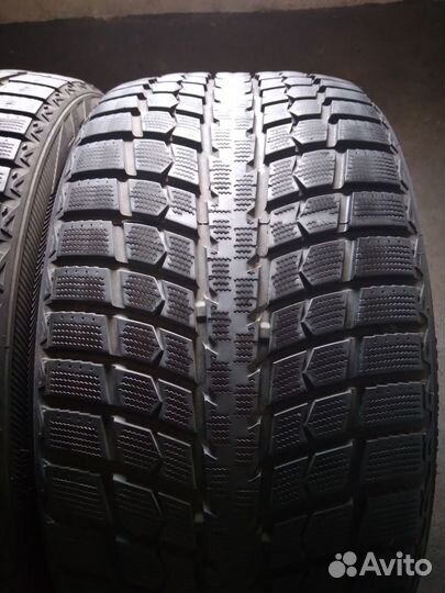 LingLong Green-Max Winter Ice I-15 SUV 285/35 R20 100T