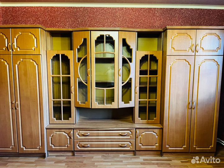 Стенка для гостиной бу