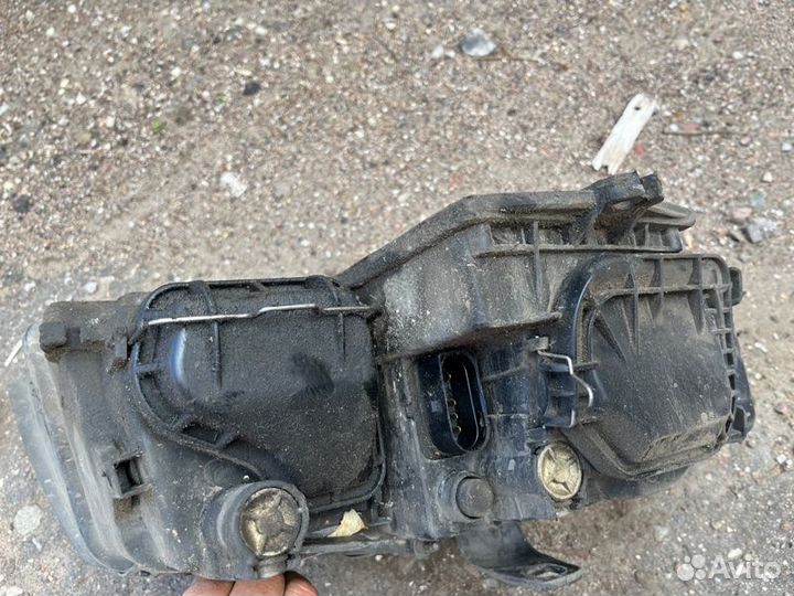 Фара левая Audi A4 B6 2000-2004 седан 2 2002 V91