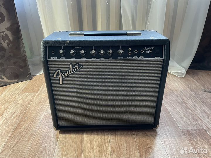 Гитарный комбоусилитель: Fender Frontman 25r