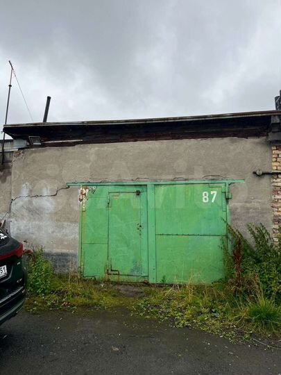 Гараж, > 30 м²