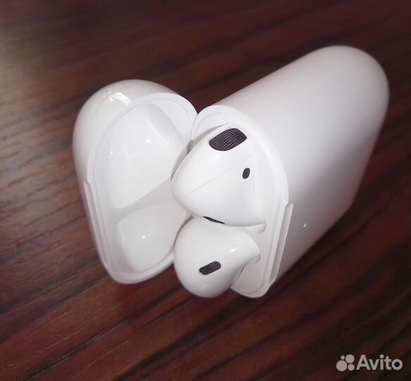 Беспроводные наушники Apple AirPods 2 (оригинал)