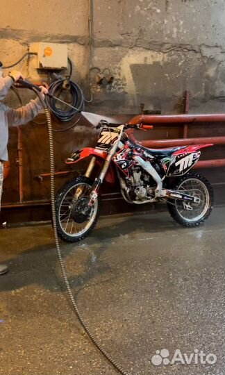 Кроссовый мотоцикл хонда CRF 250R