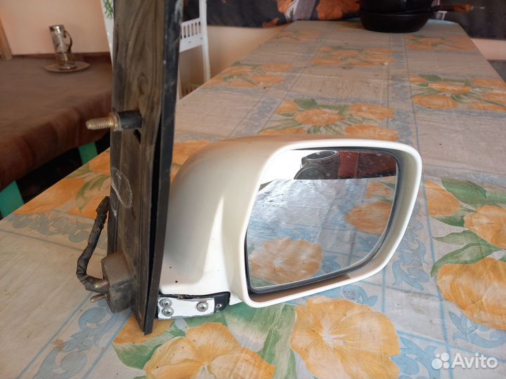 Зеркало от тойота ноах, вокси