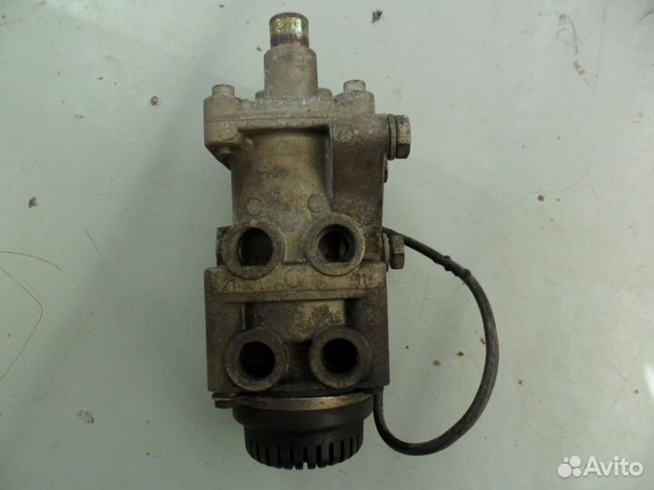 Главный тормозной кран евростар евротех стралис