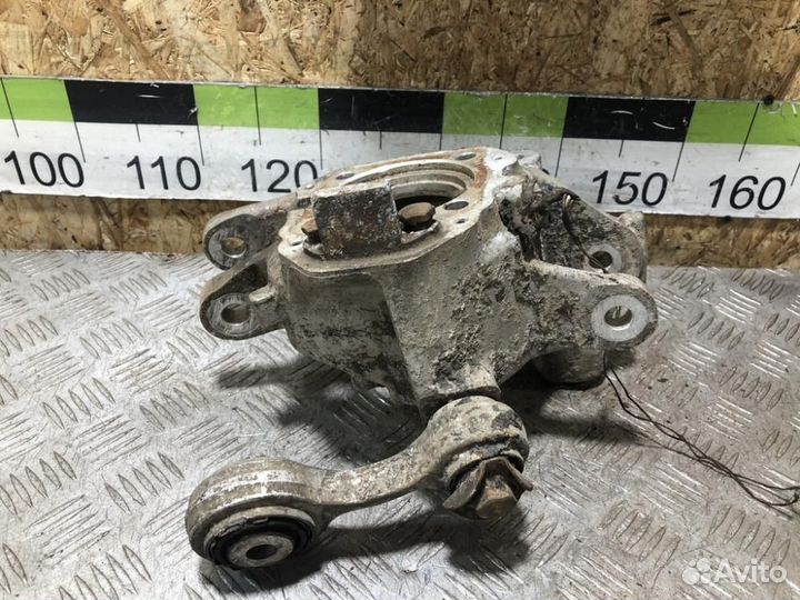 Кулак задний правый Bmw 7 f03 2008-2015