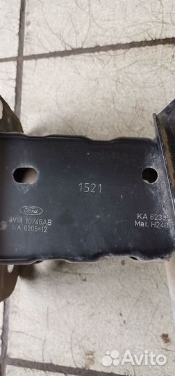 Усилитель заднего бампера Ford Focus 2 / Kuga