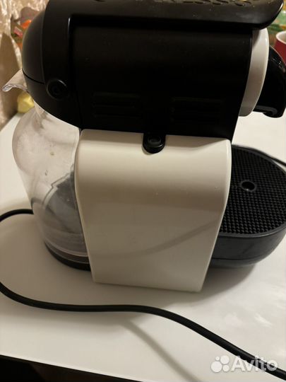 Кофемашина Nespresso Delonghi Essenza en97.w