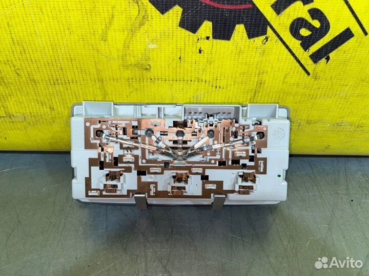 Плафон салона Opel Astra J хэтчбек 2009-2015