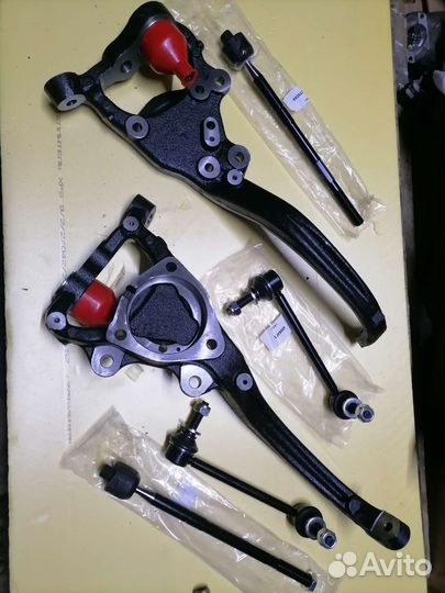 Поворотные кулаки Dodge Challenger