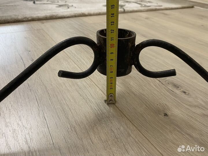 Подставки под елку из металла