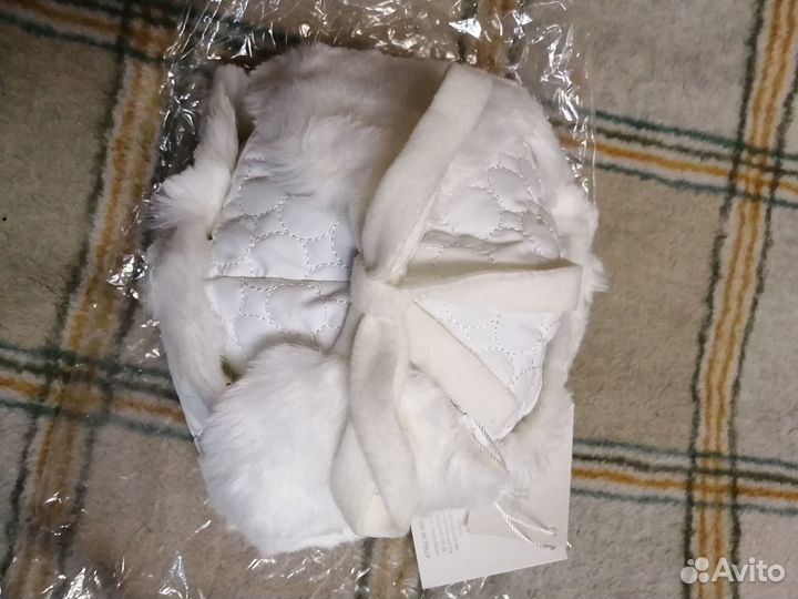 Шапка зимняя для девочки новая белая