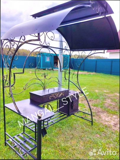 Мангал с крышей