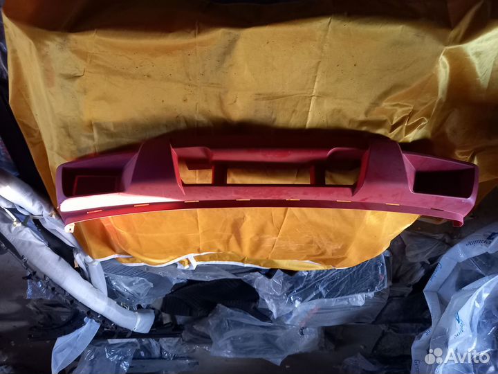 Накладка переднего бампера Chevrolet Colorado