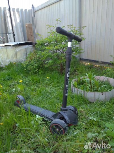 Самокат детский трехколесный бу
