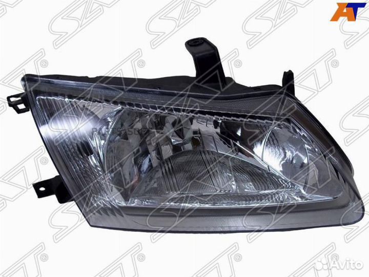 Фара Nissan Bluebird Sylphy 00-03 (Спереди/ Справа),SAT