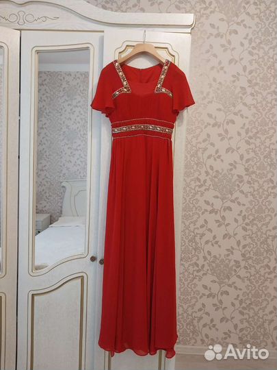 Вечернее платье