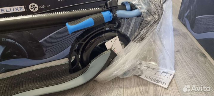 Самокат globber one nl 205 Deluxe