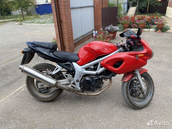 Suzuki SV400s