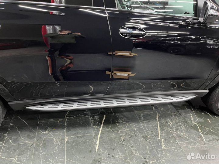 Силовые пороги Mercedes GLS x167 подножки глс 167