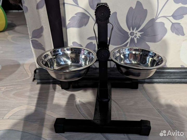 Двойная миска для животных со штативом
