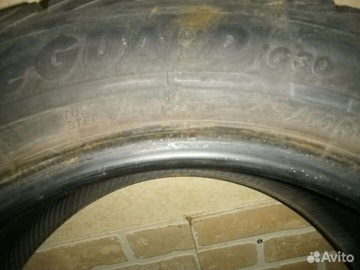 Yokohama Ice Guard IG30 205/60 R16