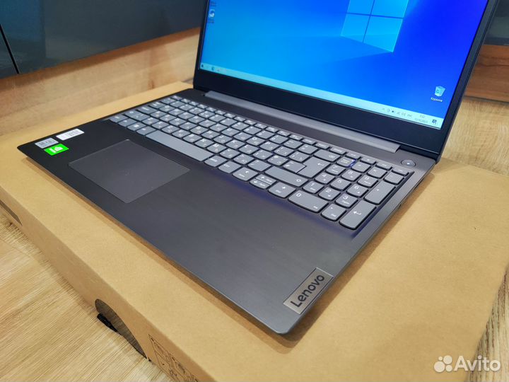 Новый Игровой Ноутбук (i5-10210U, MX330, 8Gb,256Gb