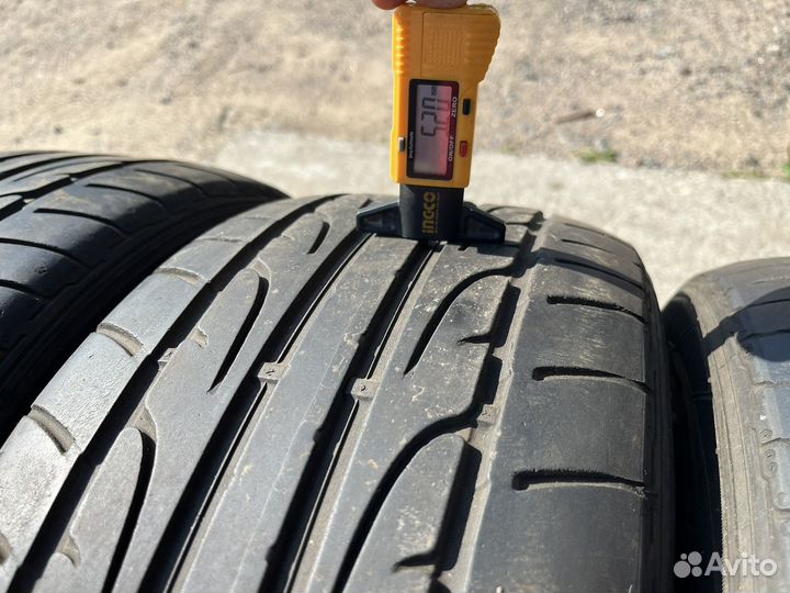 Dunlop SP Sport Maxx 215/45 R16 86H