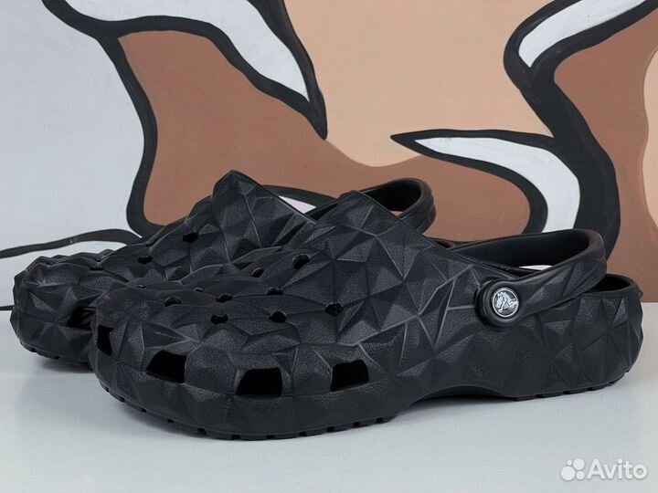 Crocs Classic Geometric Clog Black