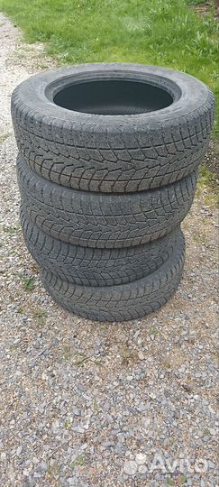 Toyo Tranpath S/U 215/65 R16 98