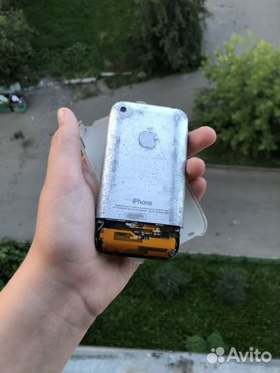 iPhone, 8 ГБ