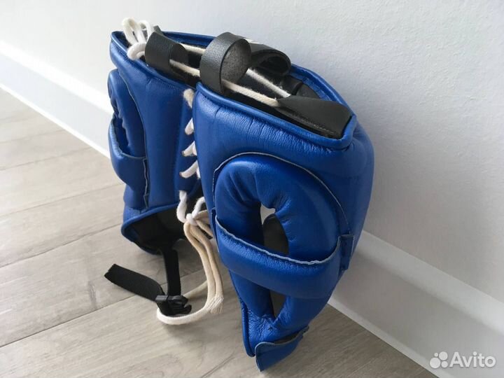 Winning набор боксерские перчатки и шлем