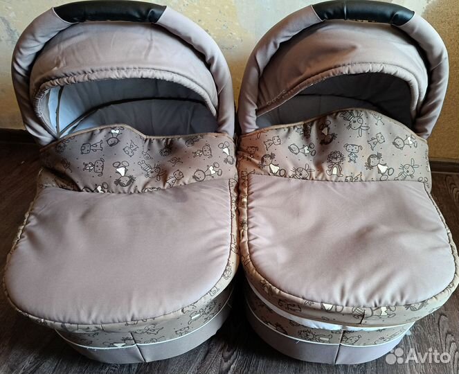 Коляска для двойни