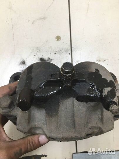 Суппорт передний левый Mazda CX-7