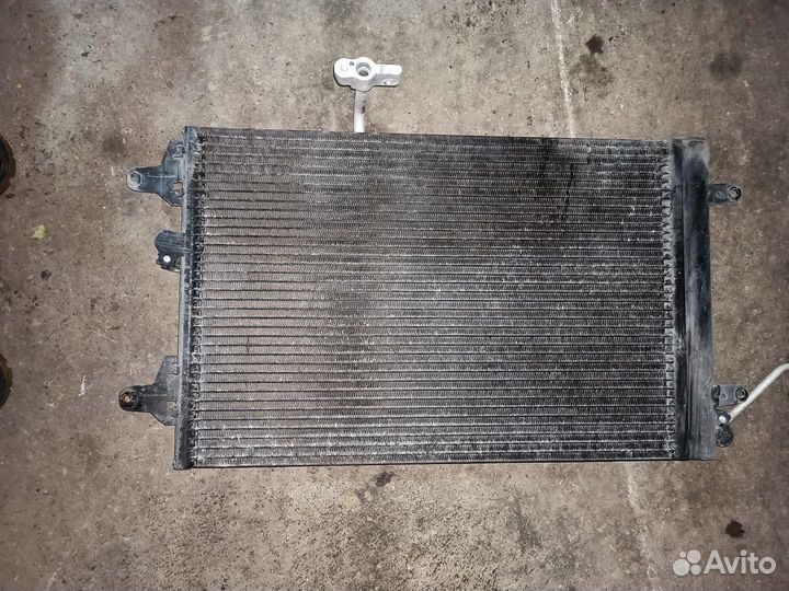 Радиатор кондиционера Ford Galaxy рест. 2001