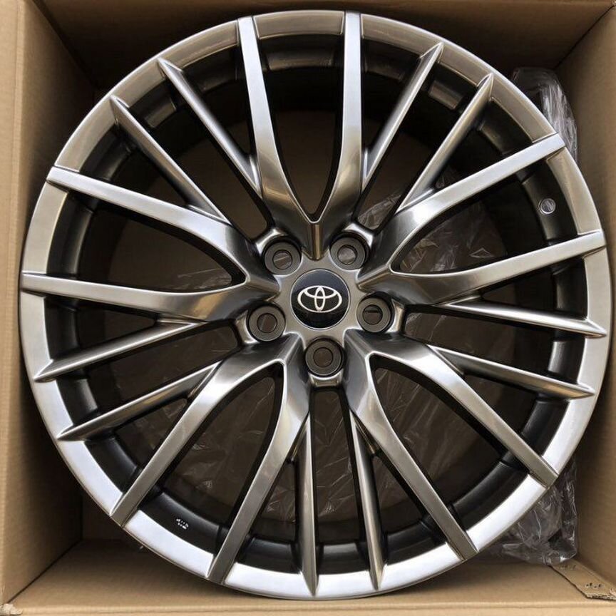 Литые диски Toyota 8×R20 5×114.3