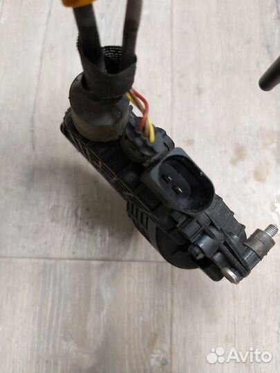 Замок двери задний правый Bmw X5 3.0D E70 M57N2