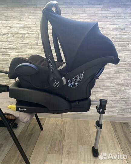Автолюлька maxi cosi cabriofix с базой изофикс